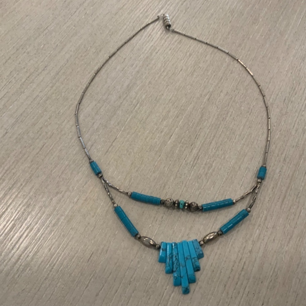 Vintage Navajo Turquoise Necklace - Picture 4 of 4